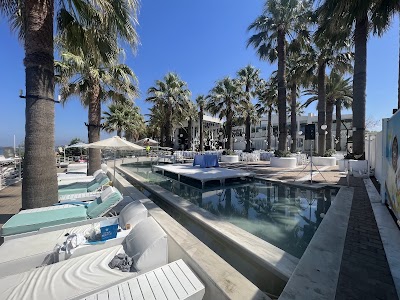Cabana Mare Beach Club