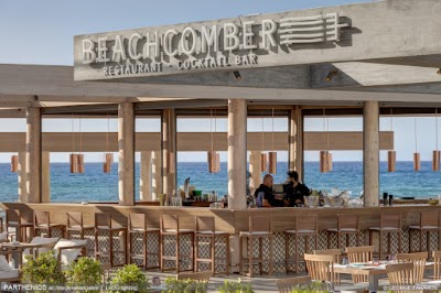 Beachcomber Bar Restaurant