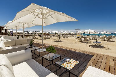 Carlton Beach Club