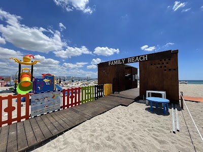 Family Beach Poetto