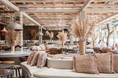 Kalua Beach Bar