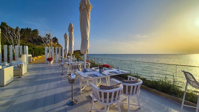Bousoulas Beach Bar
